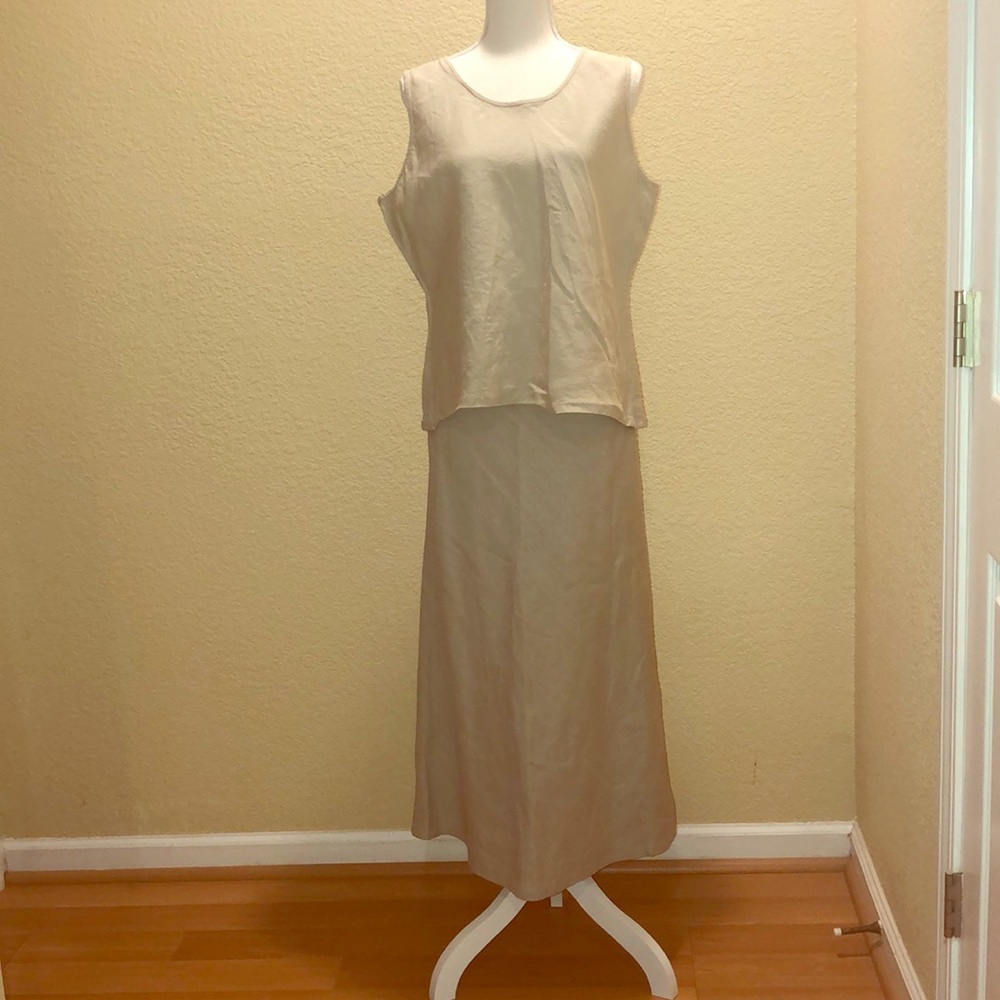 UNIFORM/JOHN PAUL RICHARD Linen skirt and top